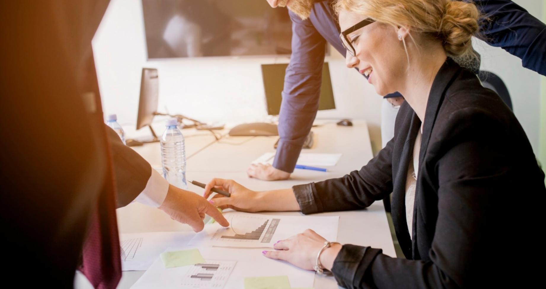 Zusammenarbeit im ximorinvora Team bei der Strategieentwicklung